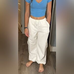 Gully hicks New white cargo